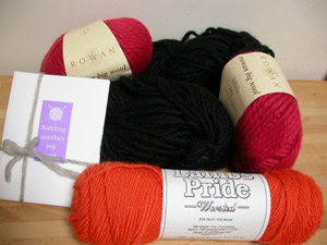 Yarn and knitting cards from Froggy